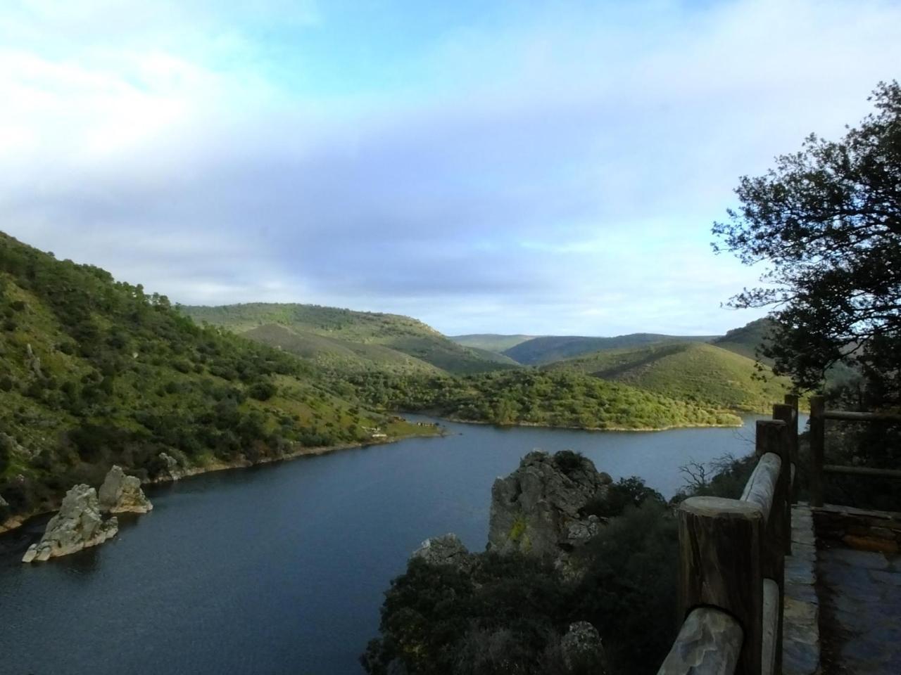 Casa Rural La Sierra De Monfraguee Malpartida De Plasencia Ngoại thất bức ảnh